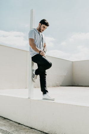 Image de la catégorie VÊTEMENTS & CHAUSSURES